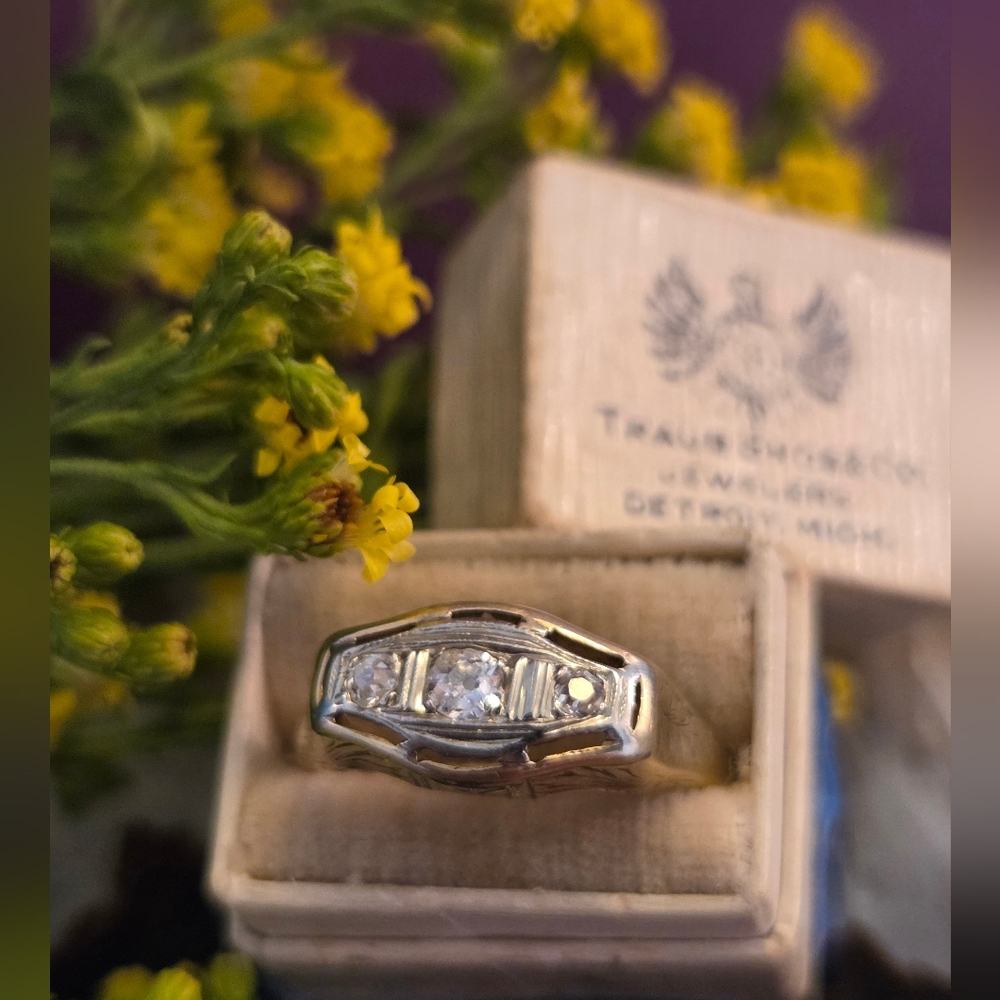 Amazing Antique 1940's Art Deco 14k White & Yellow European Cut Diamond Ring